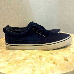 Toms men’s sneakers size 11